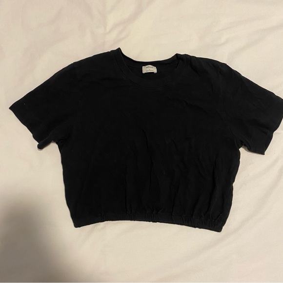 Aritzia T shirt - Picture 3 of 3